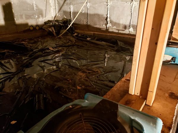 Crawlspace Water Cleanup in Lithonia